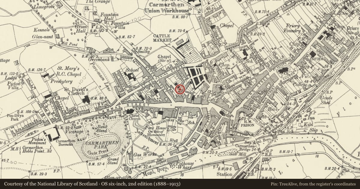Ordnance Survey six-inch map, 2nd edition (1888–1913) covering the location of Forecourt railings and gates to Zion Chapel, Carmarthen, Carmarthenshire, with a pin at the register's coordinates