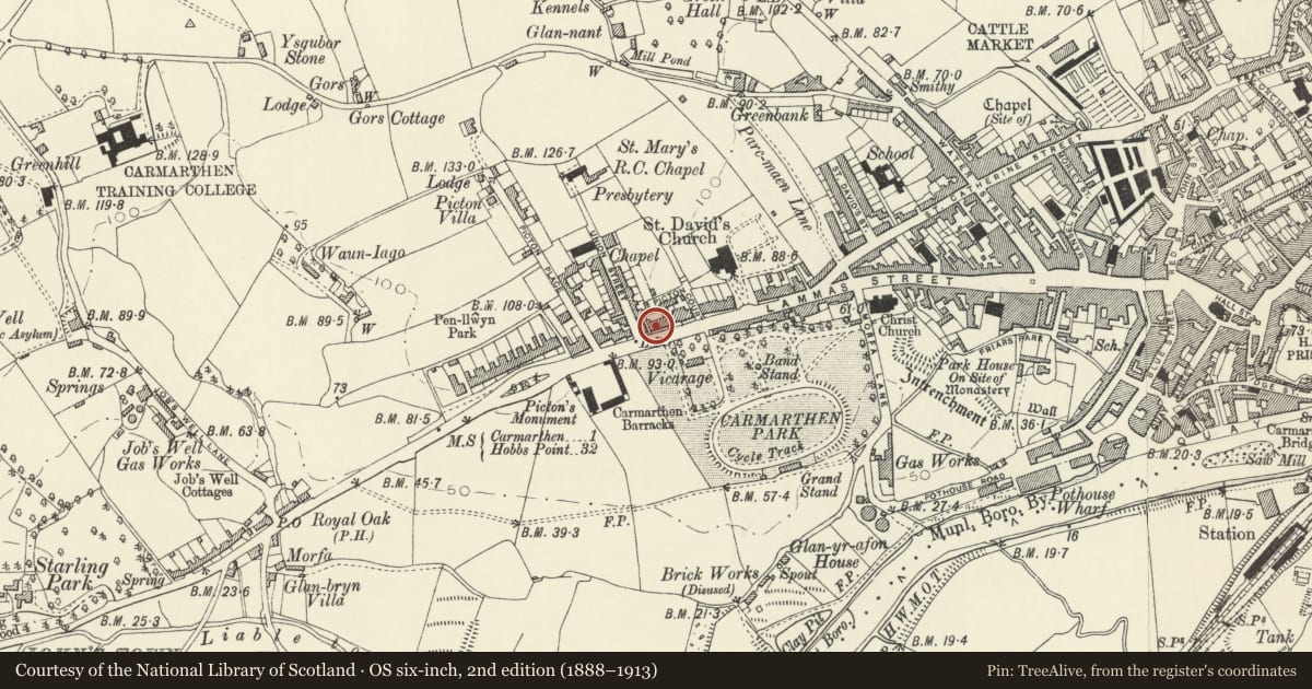 Ordnance Survey six-inch map, 2nd edition (1888–1913) covering the location of Ger-y-Parc, including railings and gate, Carmarthen, Carmarthenshire, with a pin at the register's coordinates