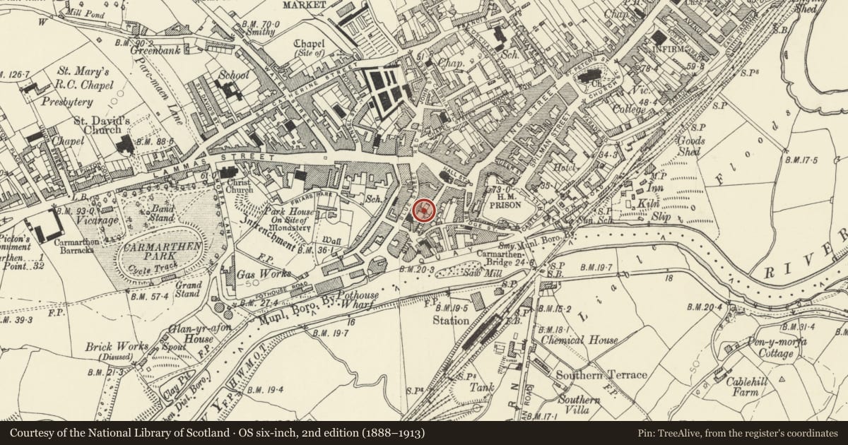 Ordnance Survey six-inch map, 2nd edition (1888–1913) covering the location of Llys-y-Barnwr, Carmarthen, Carmarthenshire, with a pin at the register's coordinates