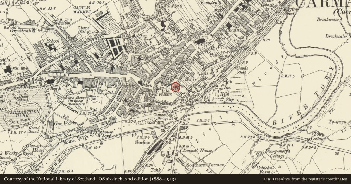 Ordnance Survey six-inch map, 2nd edition (1888–1913) covering the location of Castle Hill House, Carmarthen, Carmarthenshire, with a pin at the register's coordinates