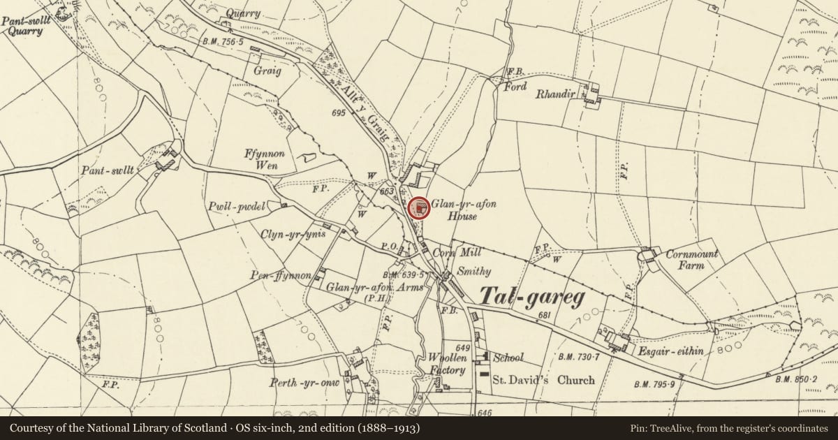 Ordnance Survey six-inch map, 2nd edition (1888–1913) covering the location of Plas (formerly in Llanarth Parish), Llandysiliogogo, Ceredigion, with a pin at the register's coordinates