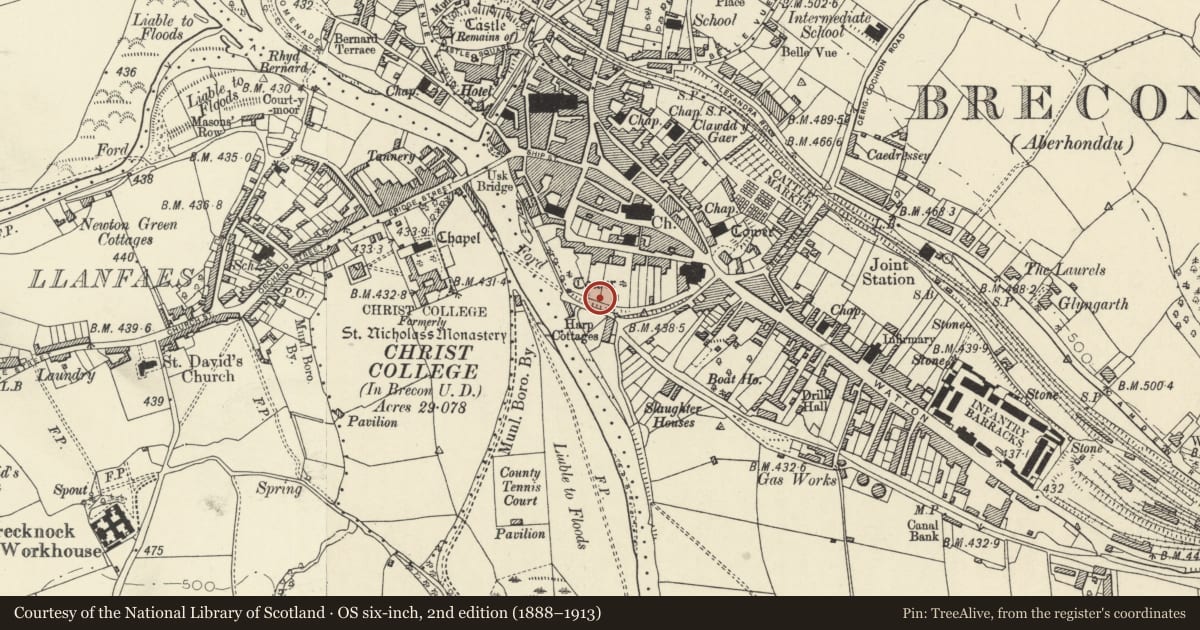 Ordnance Survey six-inch map, 2nd edition (1888–1913) covering the location of Town Wall and Gatehouse at Captain's Walk, Brecon, Powys, with a pin at the register's coordinates