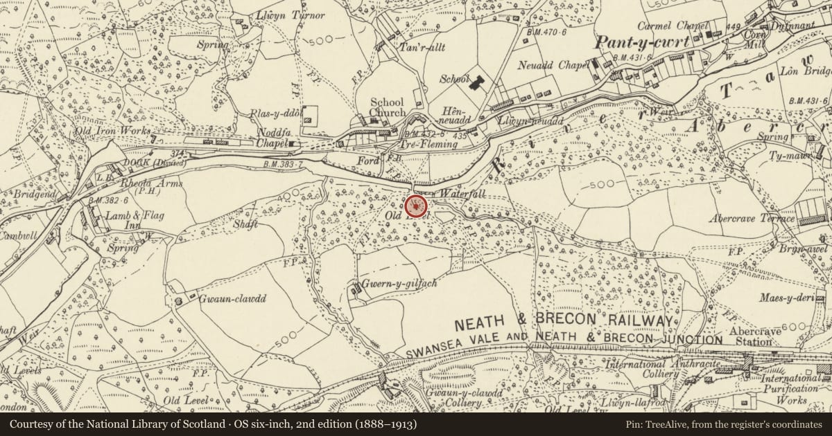 Ordnance Survey six-inch map, 2nd edition (1888–1913) covering the location of Lefel Fawr Coal Adit, Ystradgynlais, Powys, with a pin at the register's coordinates