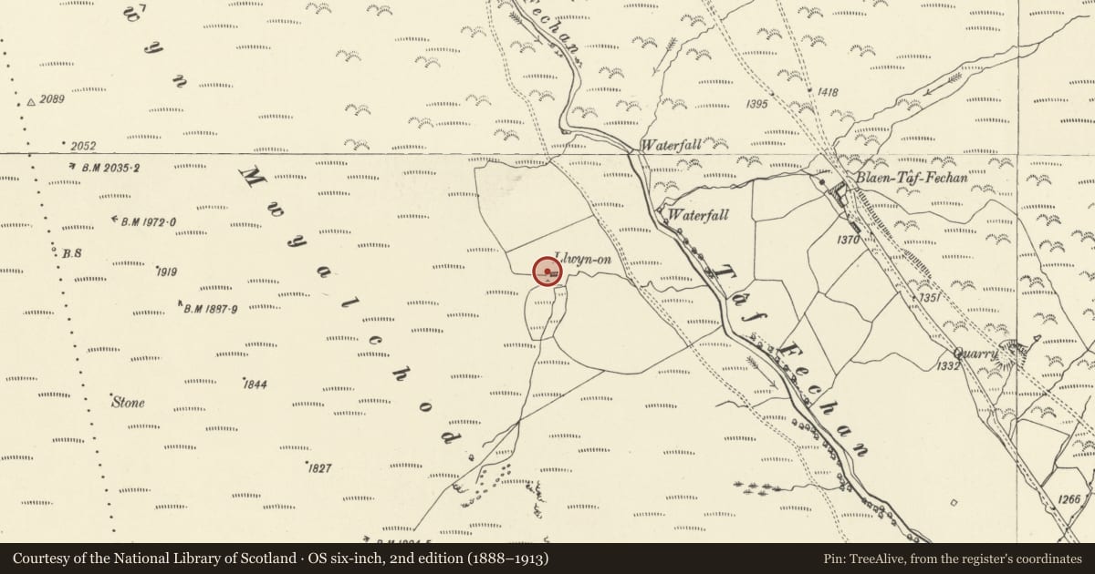 Ordnance Survey six-inch map, 2nd edition (1888–1913) covering the location of Llwyn-on Farmstead, Llanfrynach, Powys, with a pin at the register's coordinates