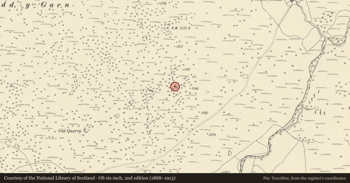Ordnance Survey six-inch map, 2nd edition (1888–1913) covering the location of Mynydd y Garn Enclosure, Ystradfellte, Powys, with a pin at the register's coordinates
