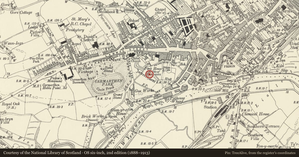 Ordnance Survey six-inch map, 2nd edition (1888–1913) covering the location of The Bulwarks (Civil War), Carmarthen, Carmarthenshire, with a pin at the register's coordinates
