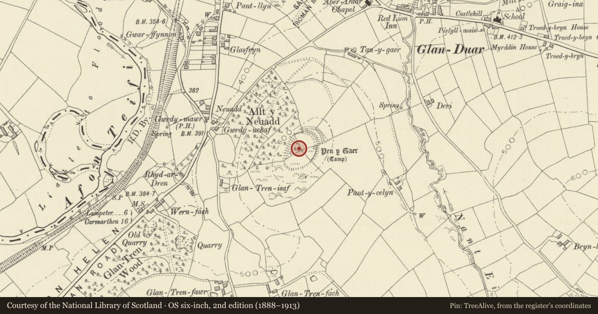 Ordnance Survey six-inch map, 2nd edition (1888–1913) covering the location of Pen y Gaer, Llanybydder, Carmarthenshire, with a pin at the register's coordinates