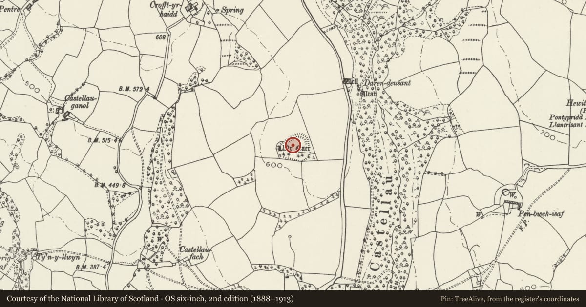 Ordnance Survey six-inch map, 2nd edition (1888–1913) covering the location of Lle'r Gaer, Tonyrefail, Rhondda Cynon Taff, with a pin at the register's coordinates