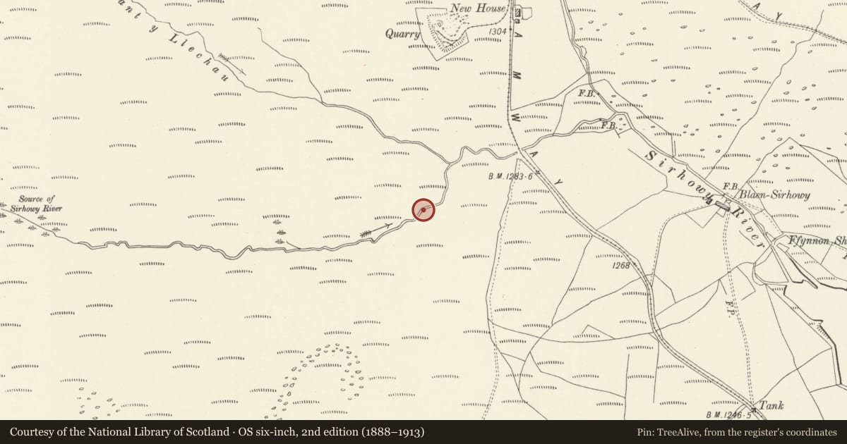 Ordnance Survey six-inch map, 2nd edition (1888–1913) covering the location of Afon Sirhowy hut circle, Tredegar, Blaenau Gwent, with a pin at the register's coordinates