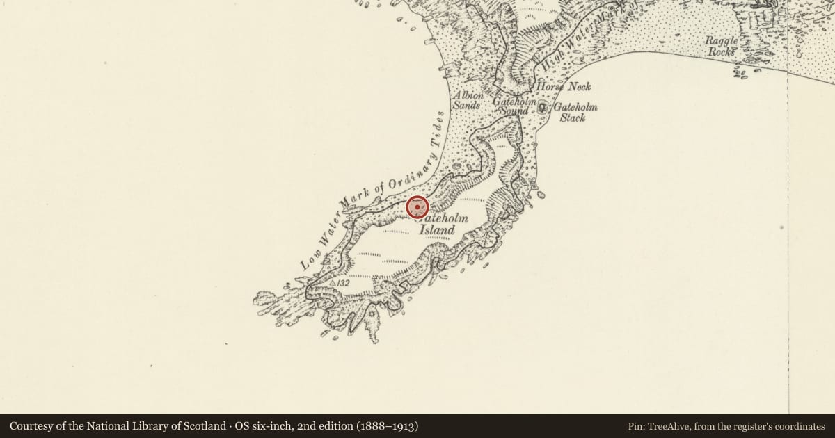 Ordnance Survey six-inch map, 2nd edition (1888–1913) covering the location of Hut Groups on Gateholm Island, Marloes and St. Brides, Pembrokeshire, with a pin at the register's coordinates